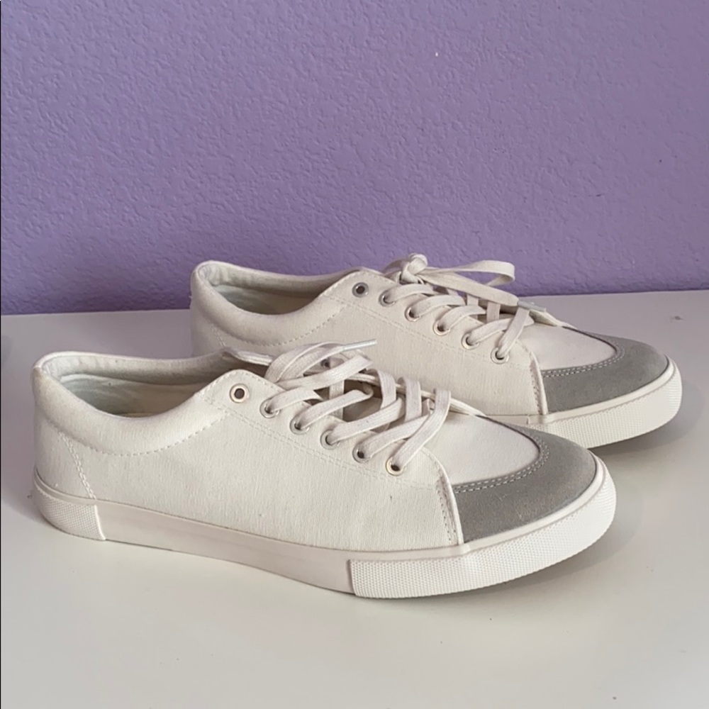 Men’s White Sneakers